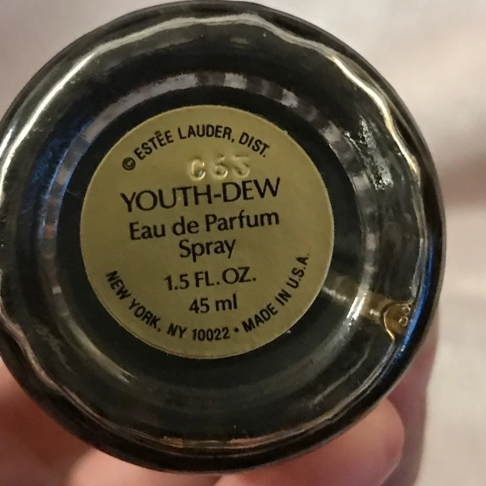 Vintage ESTEE LAUDER Youth-Dew Eau De Prfum Spray 1.5 Oz Made USA *Approx 80%
